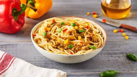 Spaghetti au pesto de poivron et basilic