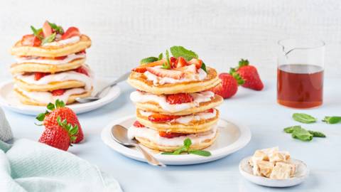 Millefeuille de pancakes aux fraises