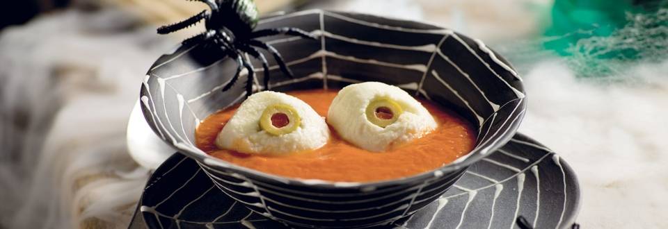 Bol d'Halloween à la tomate et mozzarella