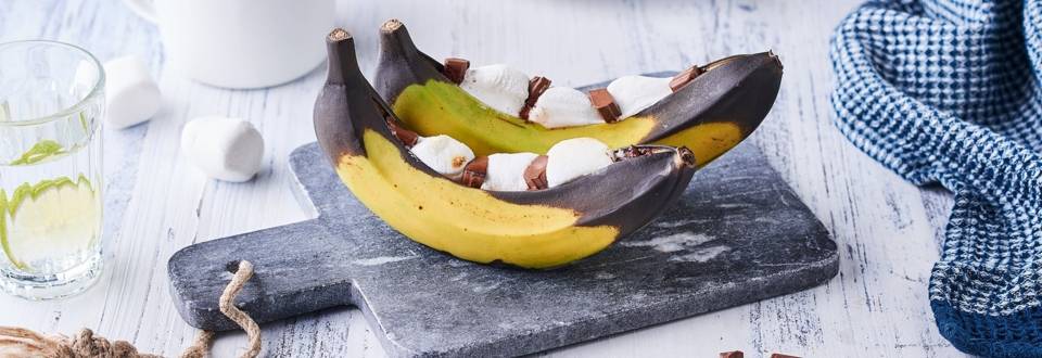 Bananes grillées, chocolat et chamallows